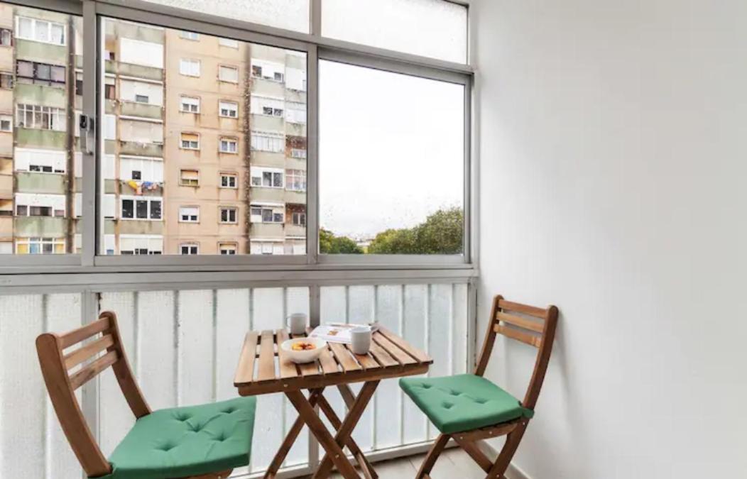Beautiful 1 Bedroom Apartment Near Benfica Lisboa Exteriör bild
